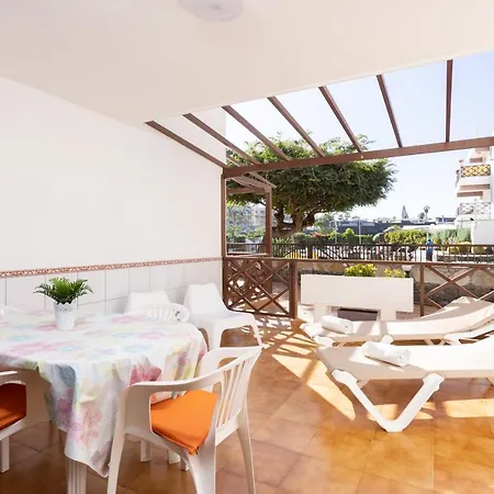 Apartment Neptuno Poll Y Experience *