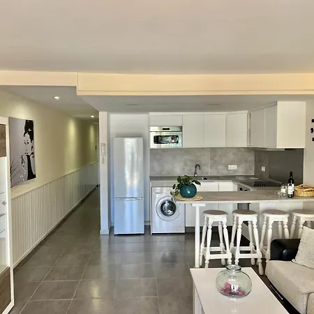 Neptuno Pool & Experience By Sydney Playa Sur Puerto de Santiago (Tenerife)