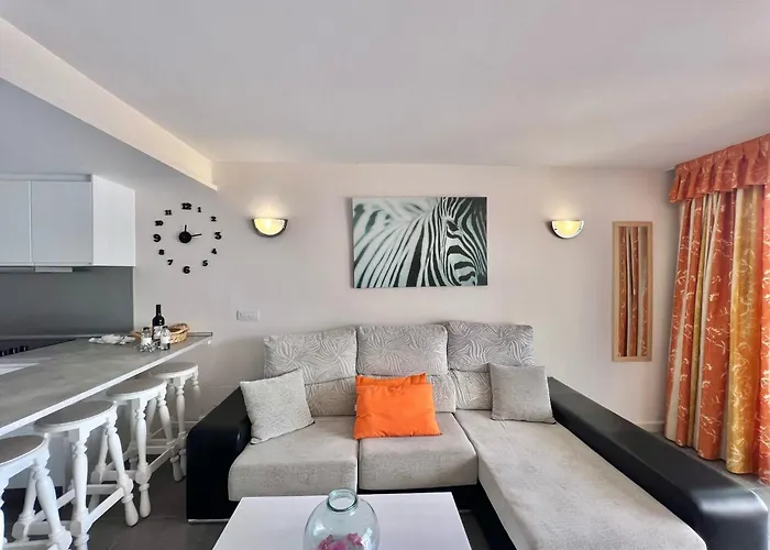 Neptuno Pool & Experience By Sydney Playa Sur 아파트 푸에르토 데 산티아고